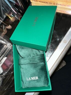 La Mer Deep Green Gift Box with Velvet Pouch